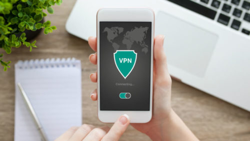 هل من الآمن استخدام VPN على آيفون؟