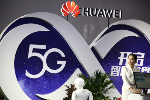 هواوي تدرس بيع تقنيات الـ 5G لديها !