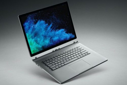 مراجعة الحاسب Surface Book 3 من مايكروسوفت ذي الشاشة الكبيرة والسعر المرتفع