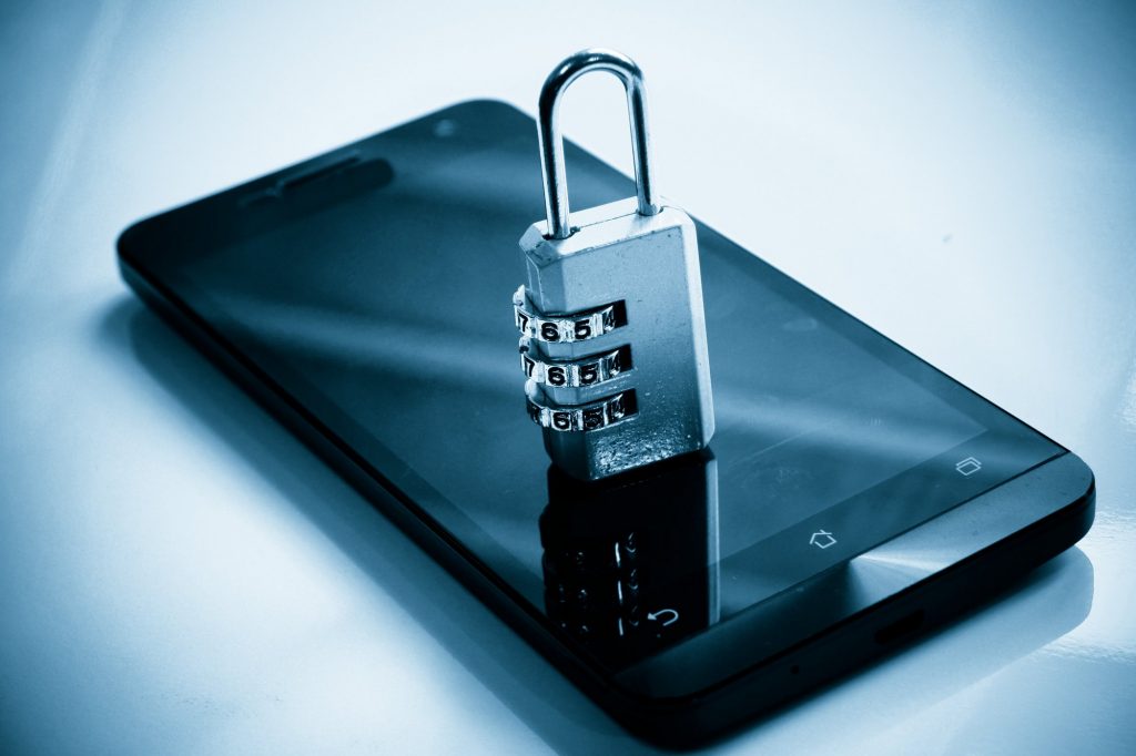 كيفية إخفاء التطبيقات أو الصور أو حتى الملفات على هواتف الأندرويد ؟