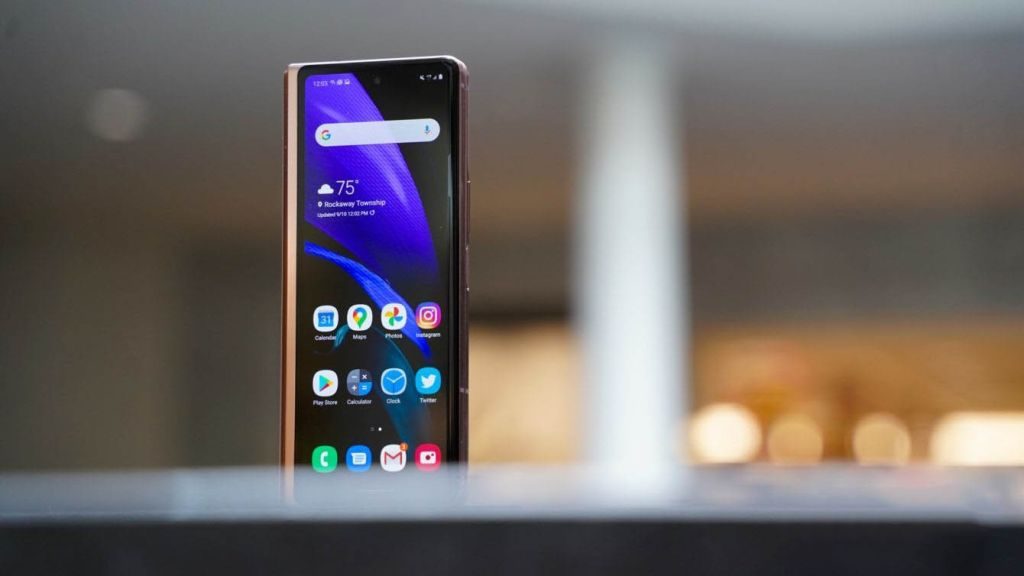 مراجعة  Samsung Galaxy Z Fold 2 … النسخة الأحدث من هاتف سامسونج القابل للطي
