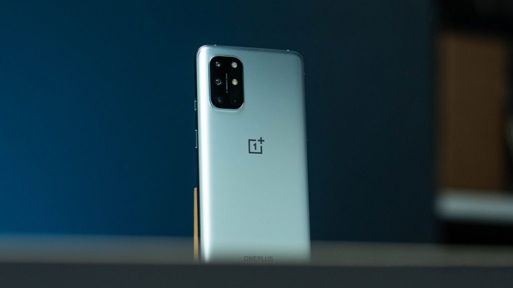 مراجعة OnePlus 8T .. سعر متوسط وأداء جيد مراجعة OnePlus 8T .. سعر متوسط وأداء جيد