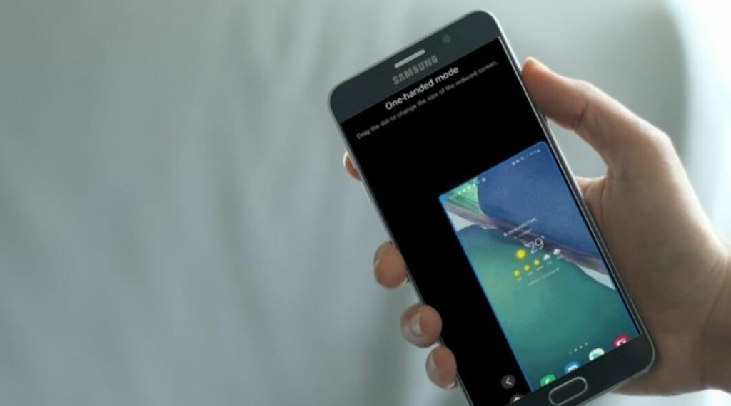 شاشات كبيرة ومشكلة في تجربة المستخدم.. Google تعمل على وضع اليد الواحدة في النسخة القادمة من نظام Android! شاشات كبيرة ومشكلة في تجربة المستخدم.. Google تعمل على وضع اليد الواحدة في النسخة القادمة من نظام Android!