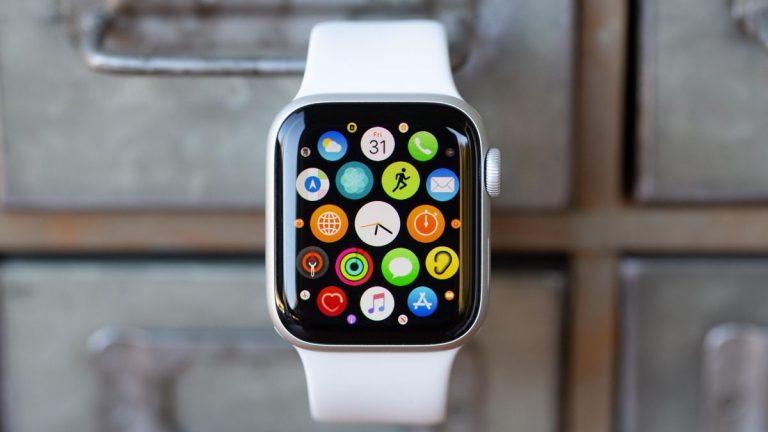 في حال كنت تملك Apple Watch .. عليك استخدام تطبيق Water Reminder منذ اليوم!
