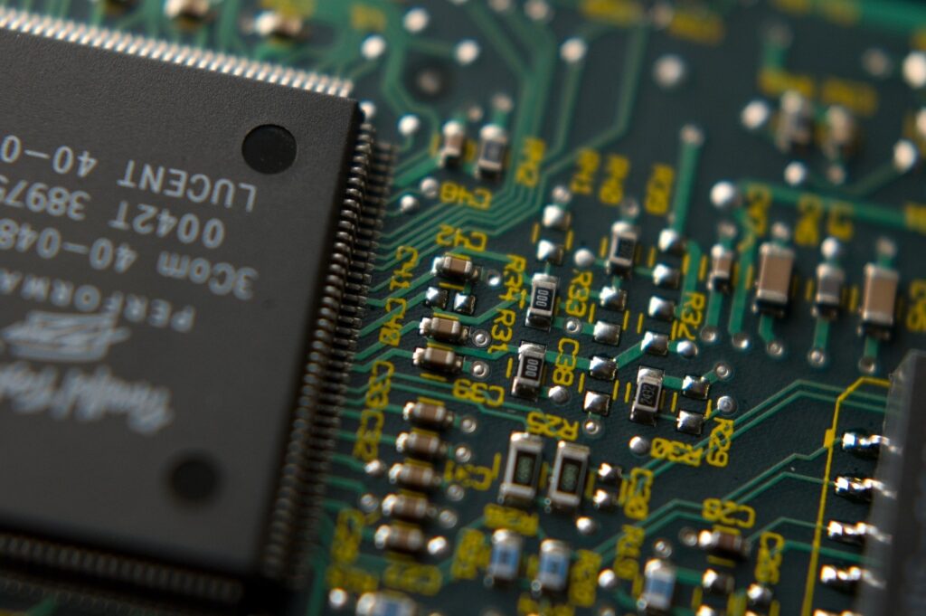 باستخدام تقنية 3 نانو من TSMC .. أوبو تتّبع نهج سامسونج وتبدأ عملية تصنيع شرائحها الخاصة