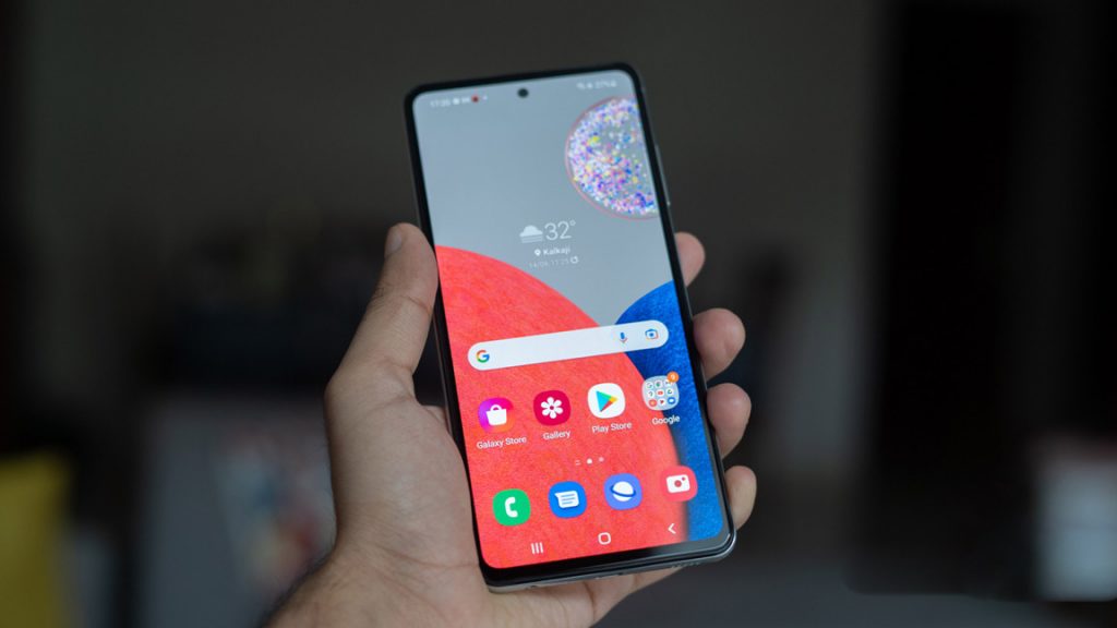 مراجعة Samsung Galaxy A52s هاتفٌ متوسط .. يقترب من الميزات الرئيسية ويفتقد القليل منها فقط