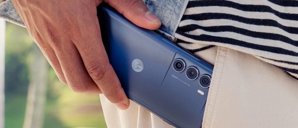 تعرف على هواتف موتورولا الجديدة من السلسلة Motorola Moto G : G200/G71/G51/G41/G31 تعرف على هواتف موتورولا الجديدة من السلسلة Motorola Moto G : G200/G71/G51/G41/G31