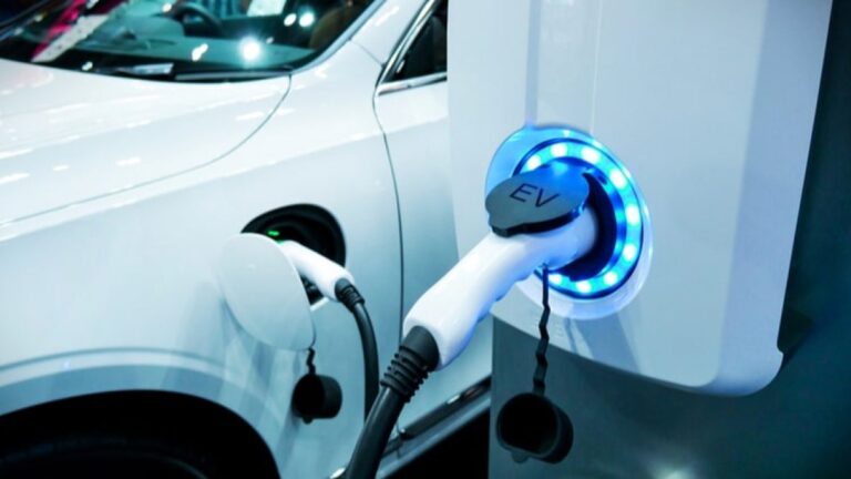Oppo تستعد لاختراق سوق السيارات الكهربائية وإطلاق سيارتها الجديدة في عام 2024!