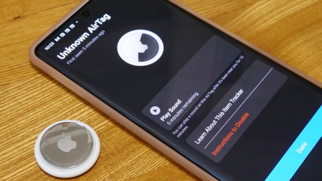 Apple تطلق تطبيق Tracker Detect لمستخدمي الأندرويد لاكتشاف أماكن AirTags .. تعرف عليه Apple تطلق تطبيق Tracker Detect لمستخدمي الأندرويد لاكتشاف أماكن AirTags .. تعرف عليه