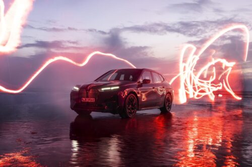 BMW في المرتبة الثانية لشركات السيارات الأكثر بحثاً في 2021