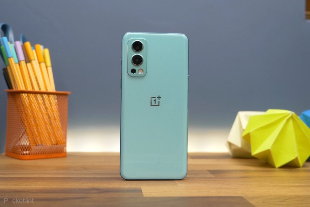 هاتف جديد من OnePlus يدعم الشحن السريع بقدرة 80 واط.. استعدّوا لاستقبال هاتف OnePlus Nord 2T