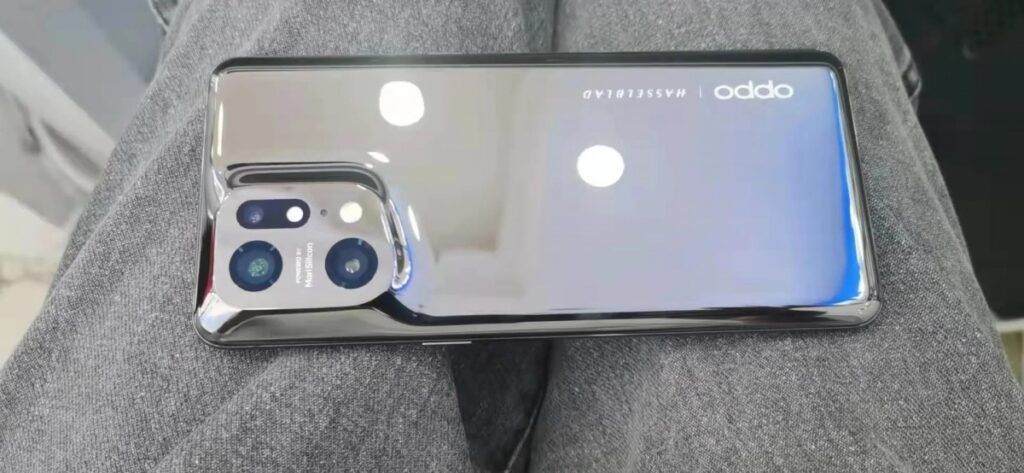 بمواصفات مميّزة وشراكة مع Hasselblad.. شركة Oppo تستعد لإطلاق هاتفها الجديد Oppo Find X5 Pro بمواصفات مميّزة وشراكة مع Hasselblad.. شركة Oppo تستعد لإطلاق هاتفها الجديد Oppo Find X5 Pro