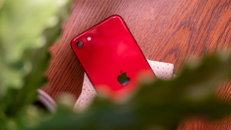 Apple تستعد لإطلاق النسخة الجديدة من هاتف iPhone SE… تسريبات جديدة تدور حول الهاتف الاقتصادي الجديد المنتظر!