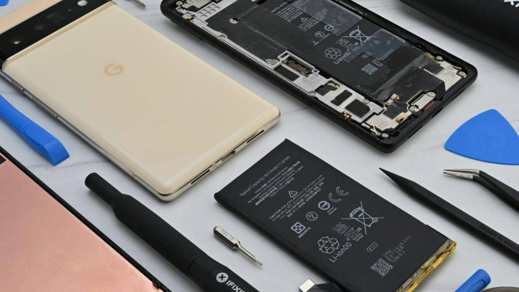 Google تنضم إلى سامسونج وتدعم حق الإصلاح شخصياً في تعاون مع موقع iFixit لتوفير القطع اللازمة والعناصر الإلكترونية لهواتف Pixel Google تنضم إلى سامسونج وتدعم حق الإصلاح شخصياً في تعاون مع موقع iFixit لتوفير القطع اللازمة والعناصر الإلكترونية لهواتف Pixel