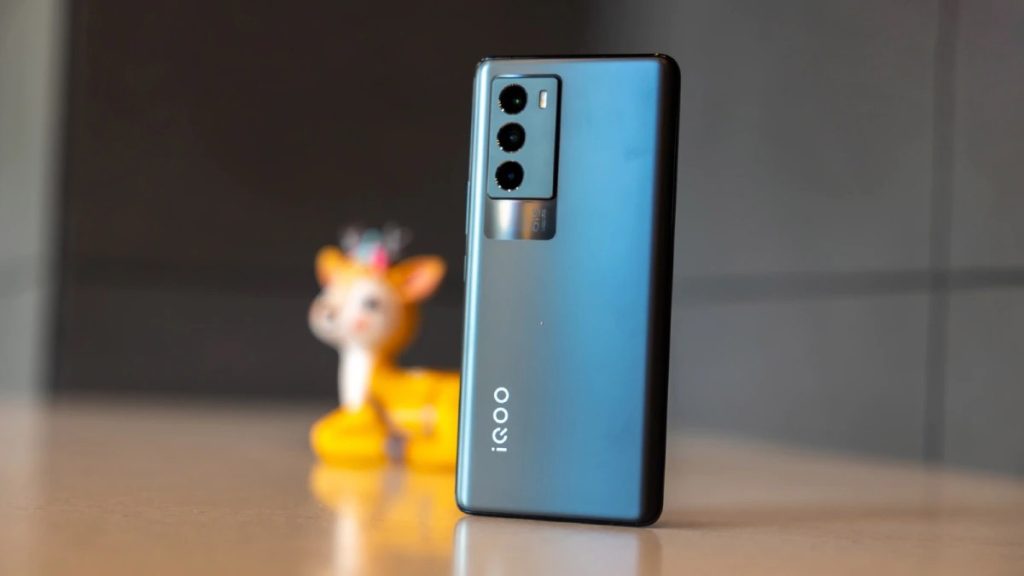 مراجعة الهاتف المتوسط iQOO 9 SE .. أداء متقدّم وسعر منافس