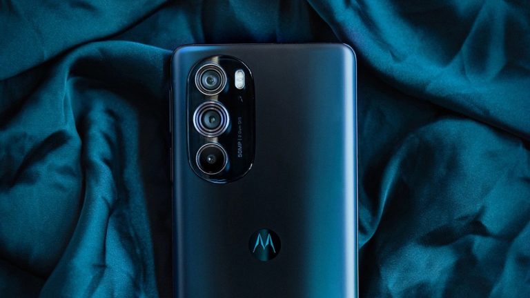هل ستتمكّن Motorola من استعادة مكانها في سوق الهواتف الذكية بعد إطلاق هاتفها الجديد Edge X30 Pro الشهر القادم؟
