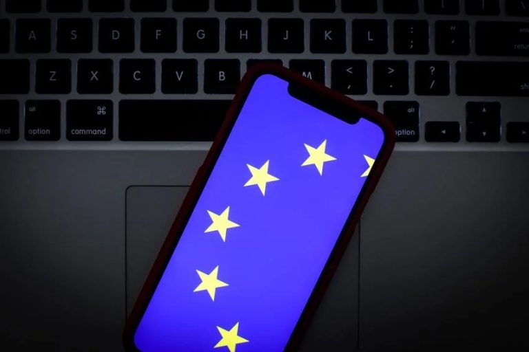 الاتحاد الأوروبي يعمل على قوانين جديدة وقيود على شركات الهواتف الذكية لدعم تحديثات طويلة المدى