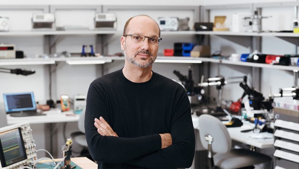 الأب المؤسّس لنظام أندرويد Andy Rubin يقوم بتأسيس شركة Simple Things الجديدة .. لبرمجيات أجهزة المراقبة والحماية