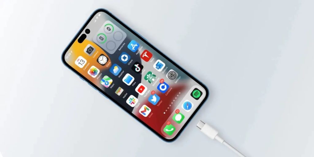 Apple تؤكد : منفذ USB-C قادم لأجهزتها المستقبلية