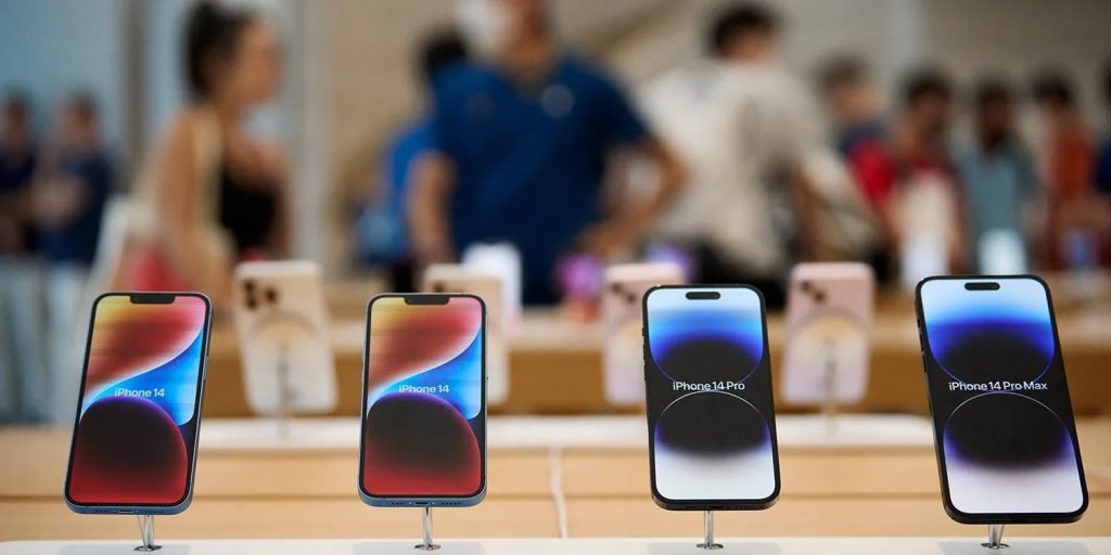 Apple ستعمل على إنتاج شاشات الهواتف الذكية بشكل مستقل بعيداً عن Samsung