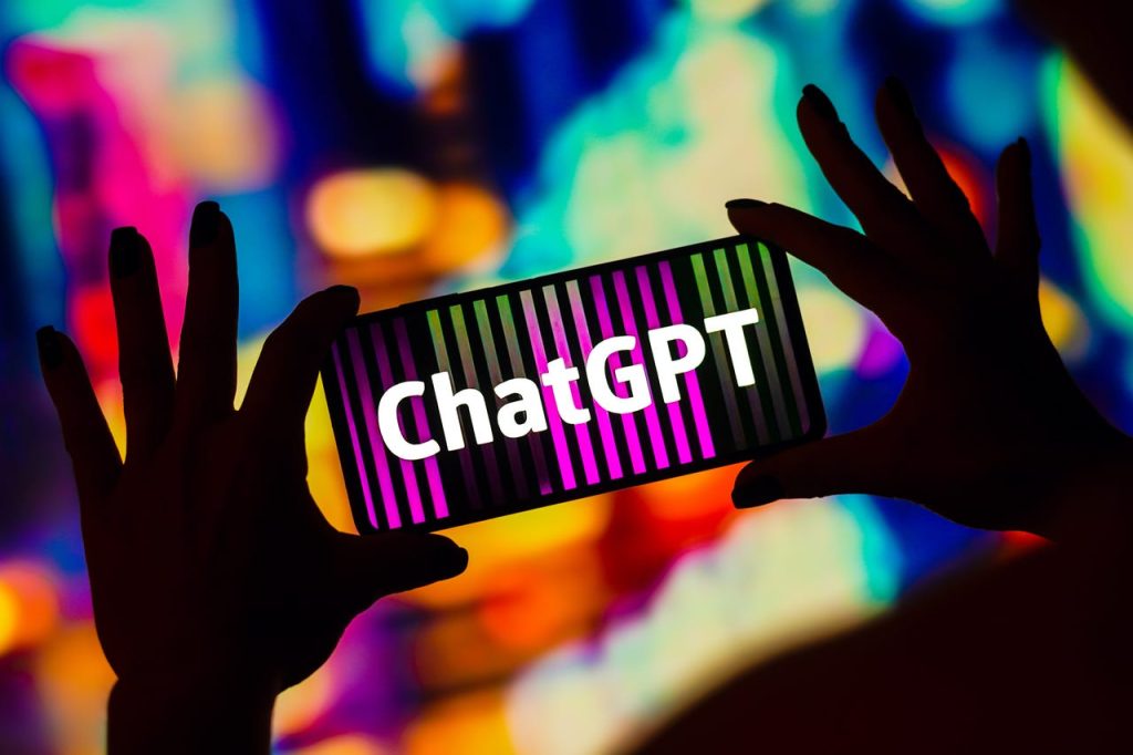 ما هو شات جي بي تي بلاس ChatGPT Plus ؟ وما ميزاته الإضافية عن النسخة العادية ؟