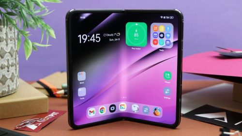هاتف OnePlus Open المرتقب قد يأتي بأفضل شاشة قابلة للطي