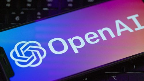 هل ستقوم OpenAI ببناء هاتف ذكي خاص بها يعمل بالذكاء الاصطناعي؟
