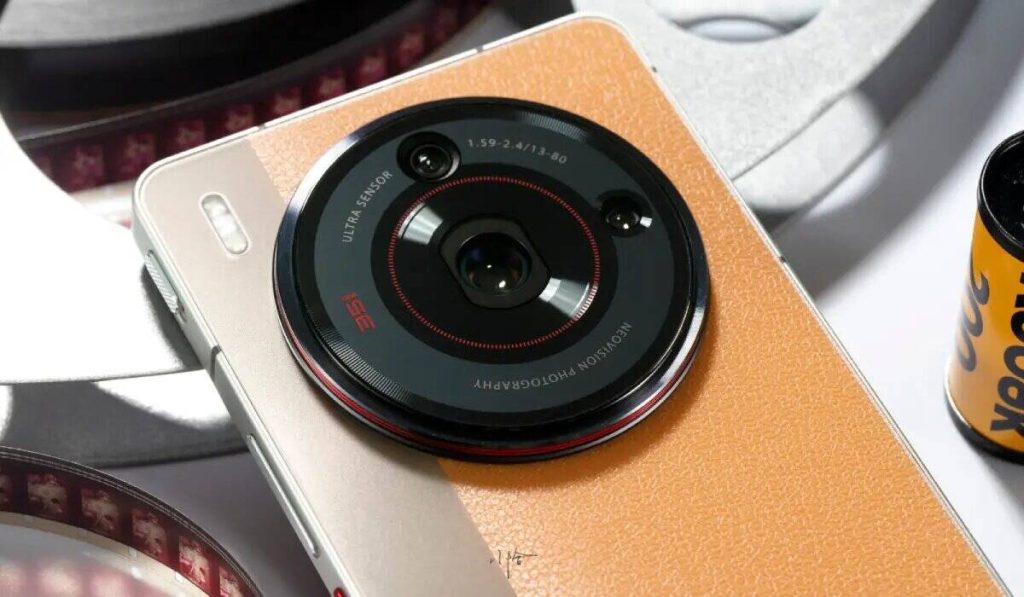 إطلاق جهاز Nubia Z60 Ultra قد يكون في شهر ديسمبر القادم مع كاميرات عالية الجودة إطلاق جهاز Nubia Z60 Ultra قد يكون في شهر ديسمبر القادم مع كاميرات عالية الجودة