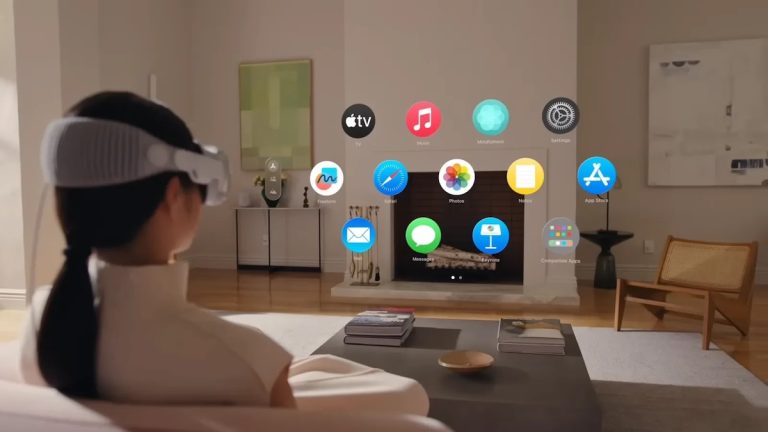 يوتيوب يخطط لإطلاق تطبيق مخصص لنظارات الواقع الافتراضي Apple Vision Pro