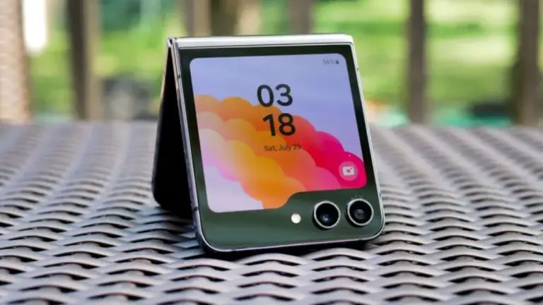 هاتف سامسونج القابل للطي Galaxy Z Flip 6 قد يأتي ببطارية أكبر من الجيل الحالي