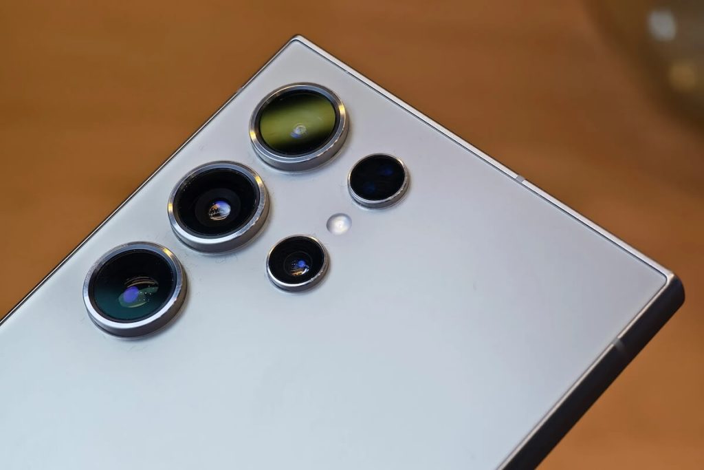 سامسونج تطلق كاميرات جديدة بدقة 200 ميجابكسل و50 ميجابكسل، ربما لجهاز Galaxy S25