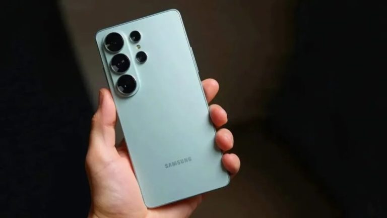 هاتف سامسونج Galaxy S26 Ultra قد لا يحصل على زيادة في سعة البطارية