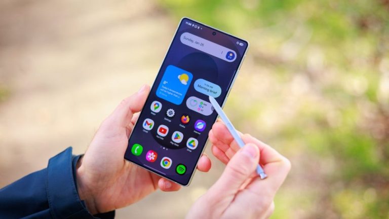 واجهة الاستخدام One UI 8.5 من سامسونج تظهر تجريبياً على هاتف Galaxy S25 Ultra