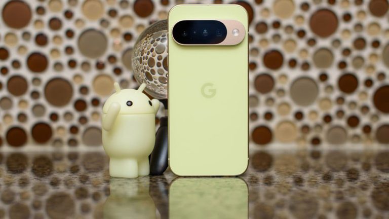 مراجعة Google Pixel 10 .. تصوير محسّن، وميزات جديدة من جوجل