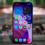 مراجعة الايفون الاساسي الجديد iPhone 17 .. وأولى خطوات ابل باتجاه الذكاء الاصطناعي