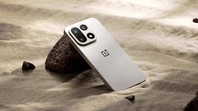 تسريبات عن موعد إطلاق هاتف OnePlus 15 الرائد عالميًا