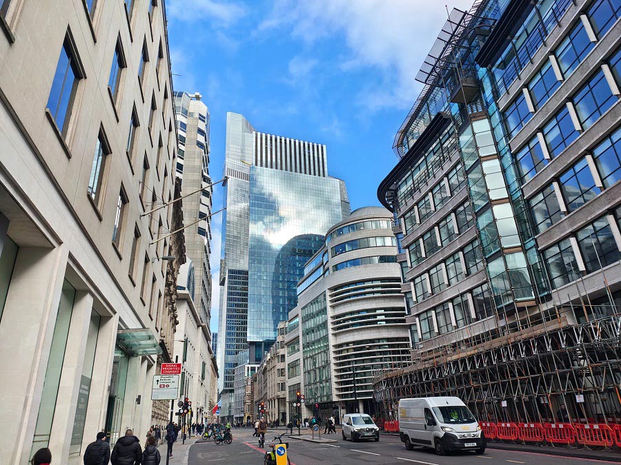 مراجعة الهاتف Motorola Signature … قوة في الأداء ومتانة في التصميم_2