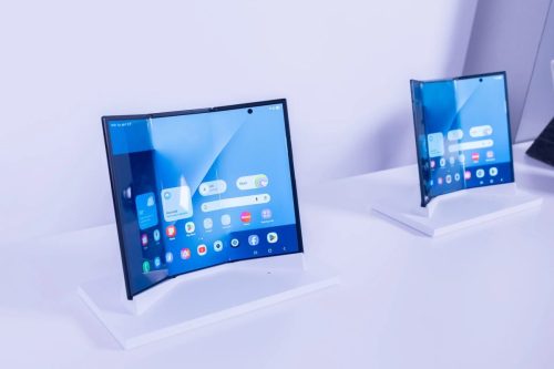 سامسونج تقرر إيقاف بيع هاتفها Galaxy Z TriFold بعد أشهر من إطلاقه